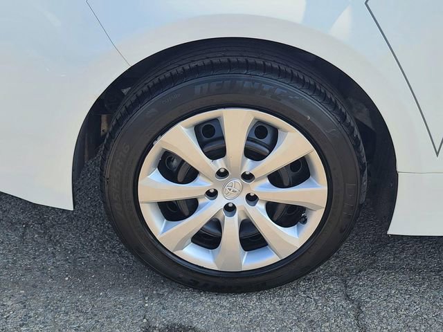Used 2023 Toyota Corolla LE FWD image 29