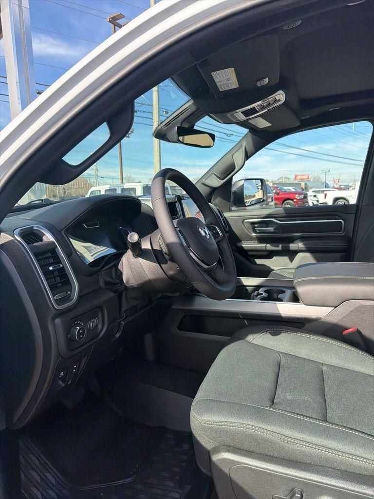 New 2026 RAM 1500 Big Horn AWD/4WD image 23