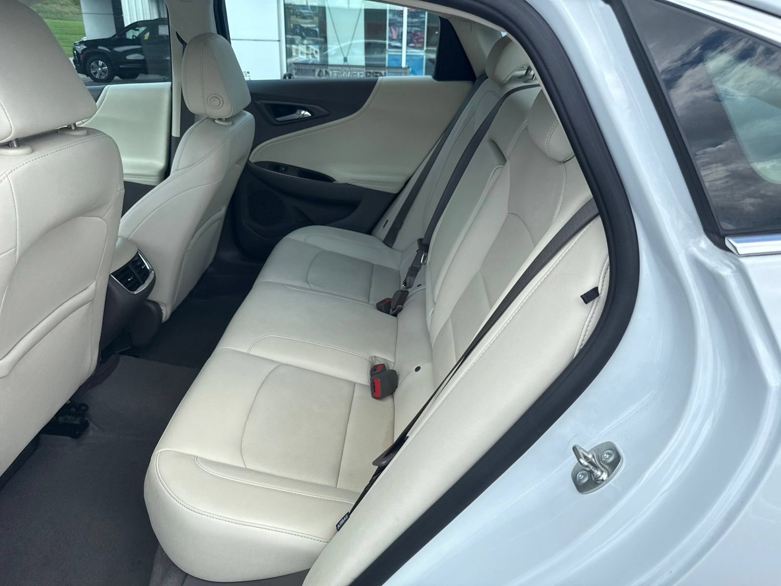 Used 2024 Chevrolet Malibu LT FWD image 5