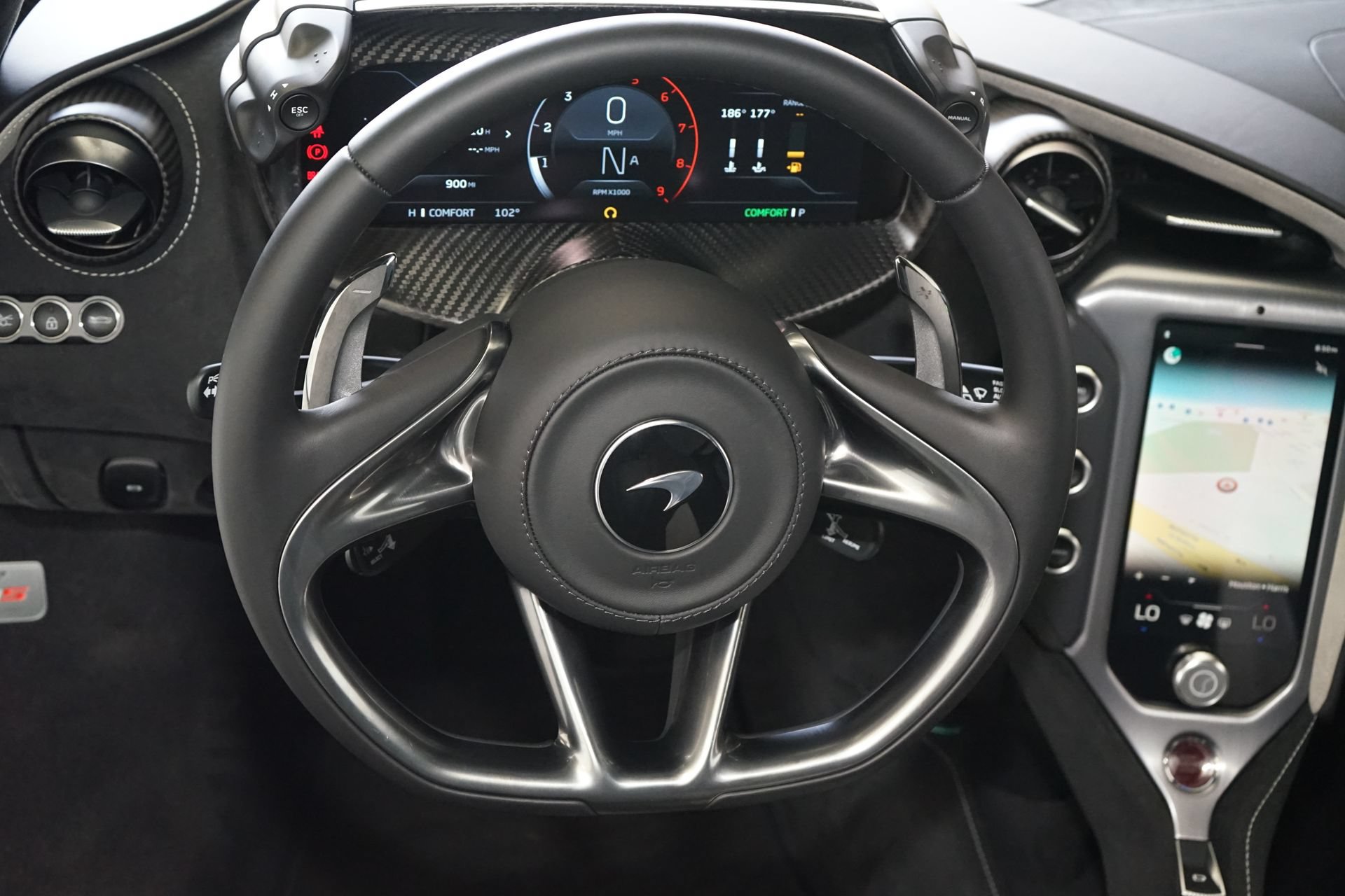 Used 2024 McLaren 750S RWD image 22
