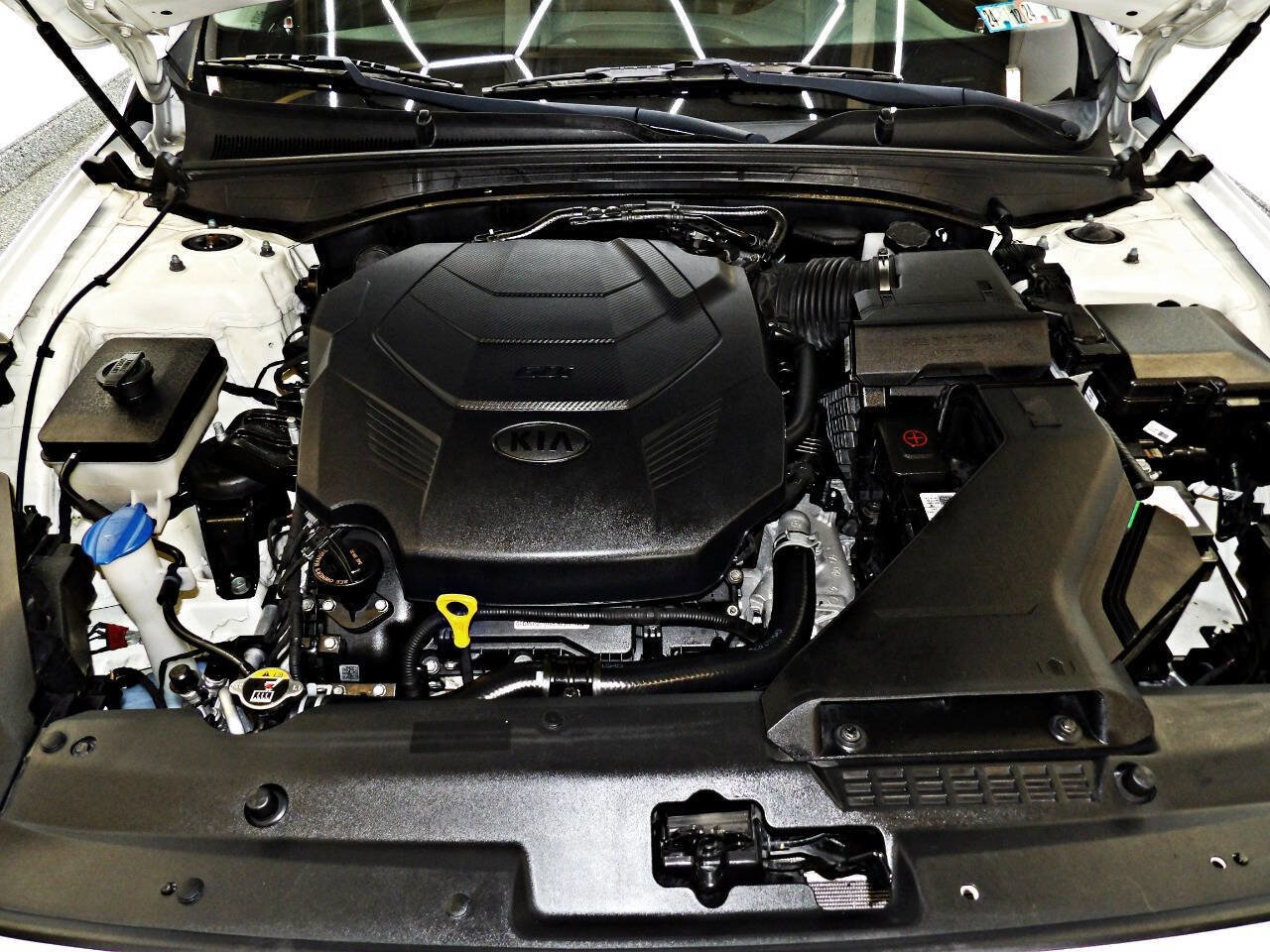 Used 2017 Kia Cadenza Technology FWD image 25