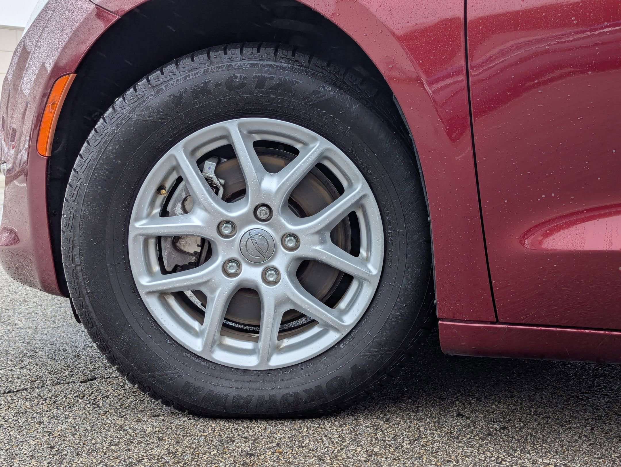 Used 2017 Chrysler Pacifica Touring Plus w/ Security Group image 28