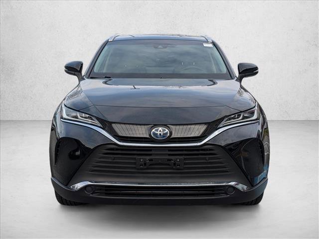 Used 2022 Toyota Venza XLE image 2