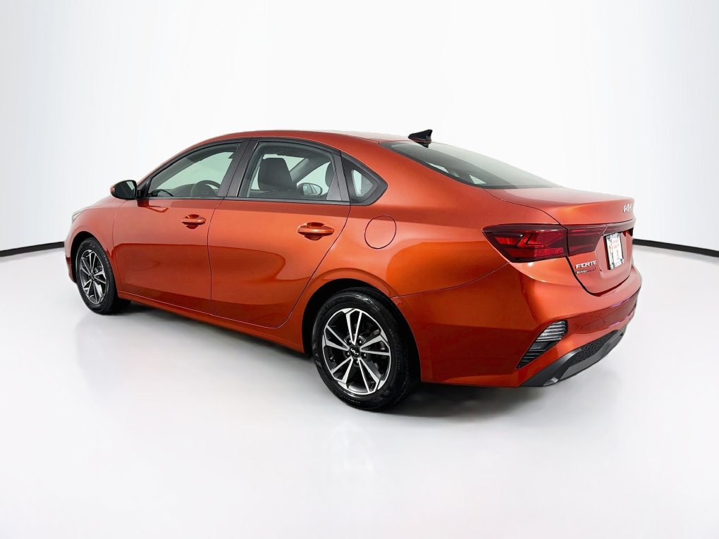 Used 2022 Kia Forte LXS FWD image 7