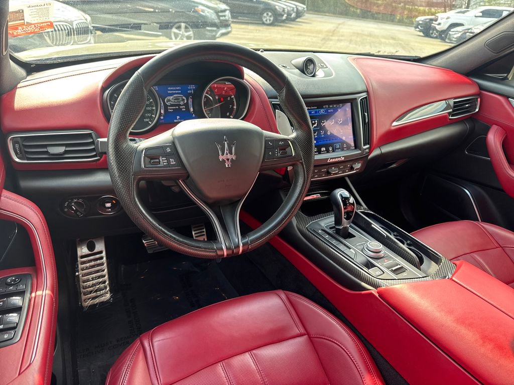 Used 2018 Maserati Levante GranSport image 22