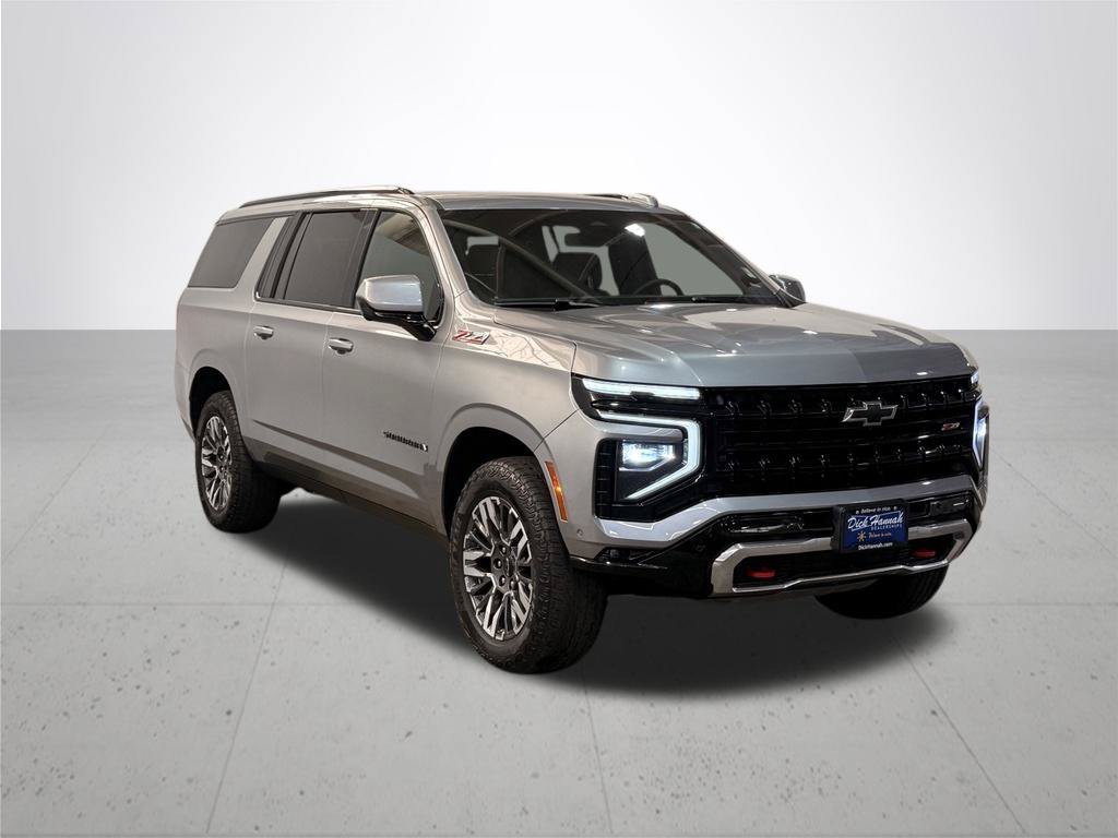 Used 2025 Chevrolet Suburban Z71 AWD/4WD image 8