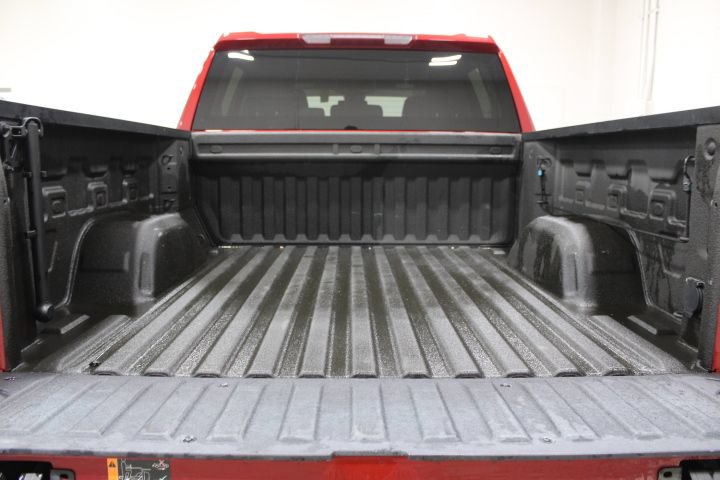 Used 2024 GMC Sierra 1500 Elevation w/ LPO, Elevation Black Package AWD/4WD image 13