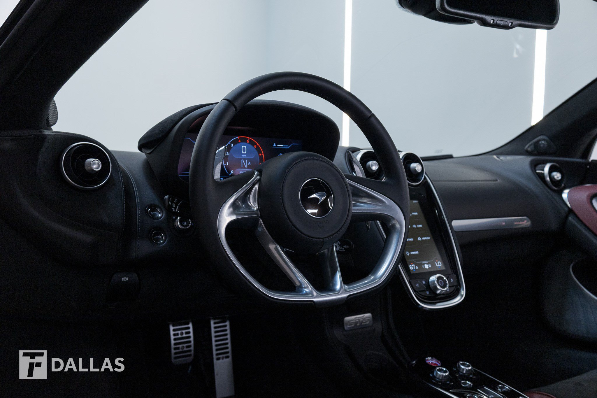 Used 2025 McLaren GTS RWD image 28