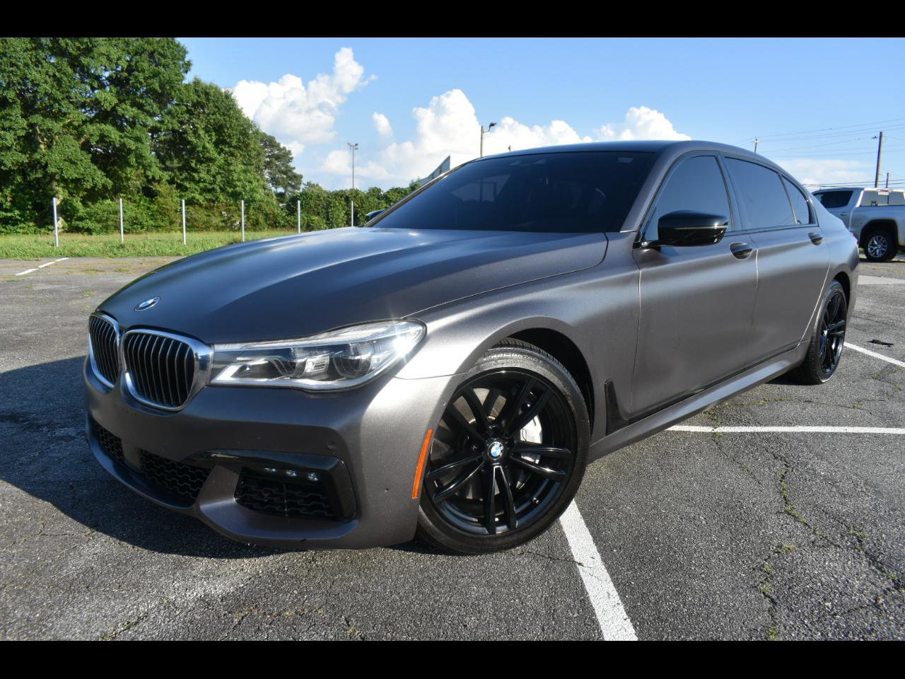 Used 2018 BMW 750i xDrive AWD/4WD image 1