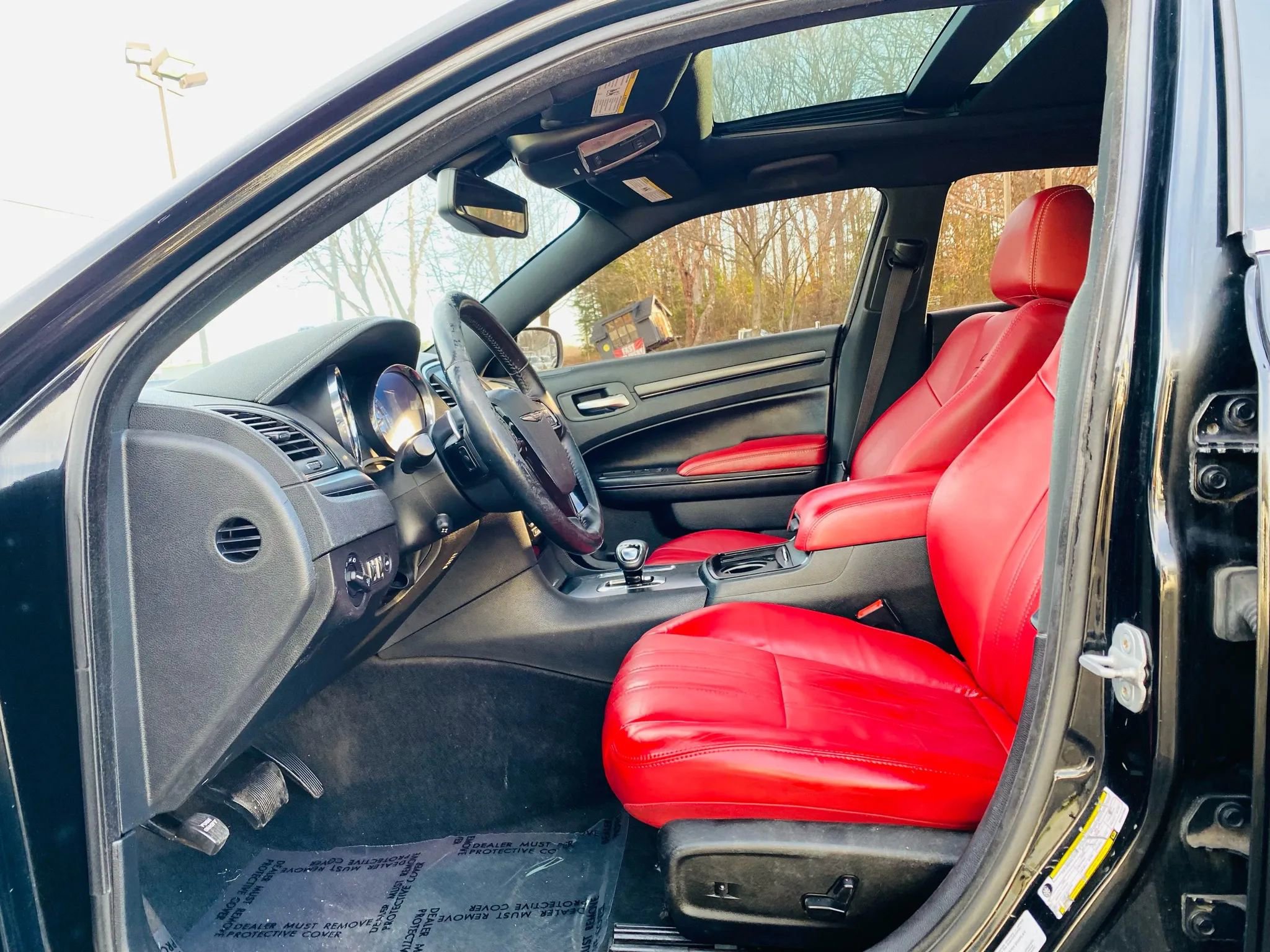 Used 2013 Chrysler 300 S w/ Luxury Group image 7