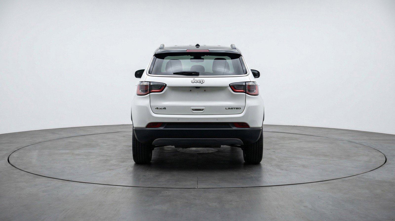 Used 2025 Jeep Compass Trailhawk image 7