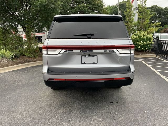 Used 2024 Lincoln Navigator L Reserve AWD/4WD image 7
