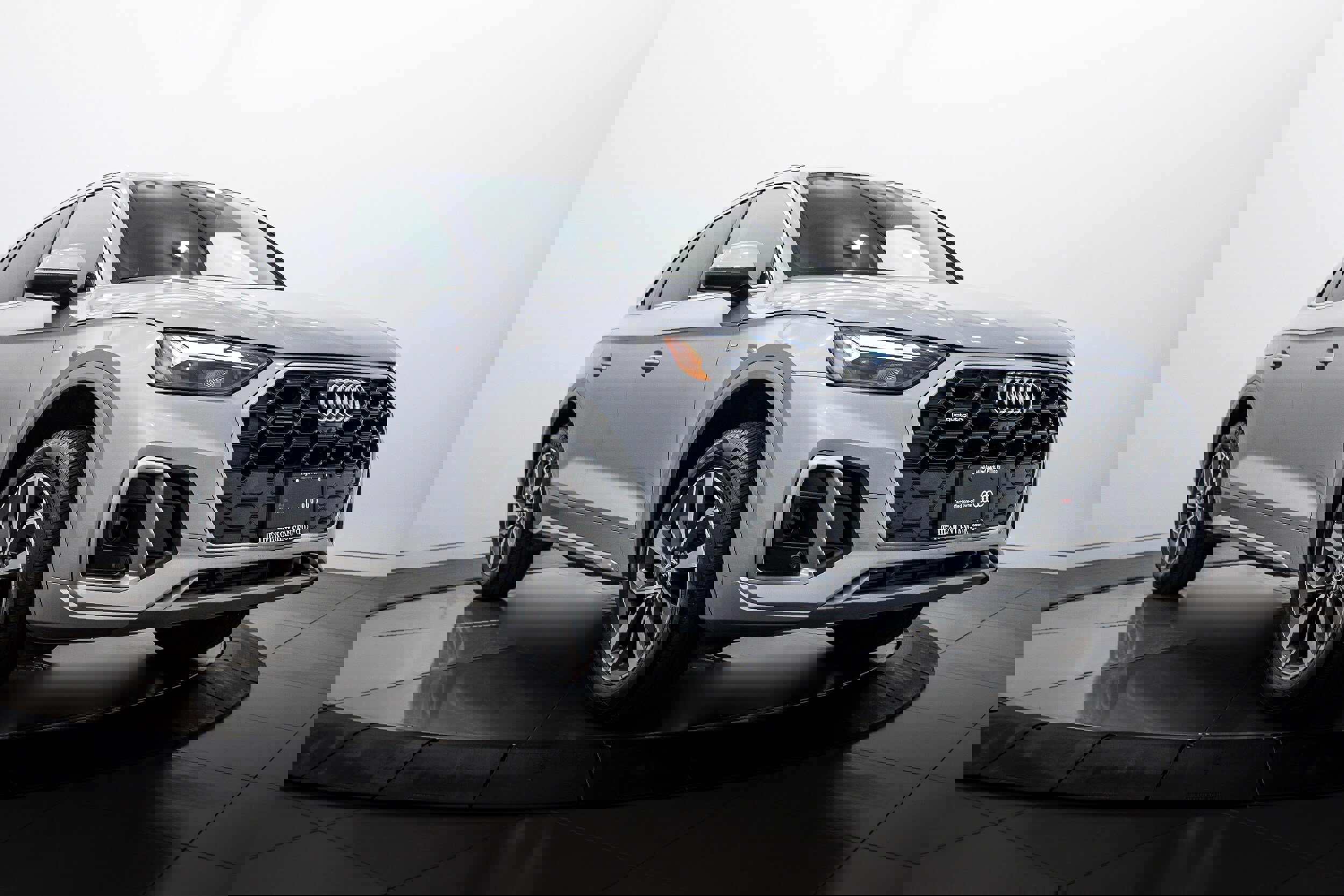 Certified 2023 Audi Q5 2.0T Premium Plus w/ Premium Plus Package image 1