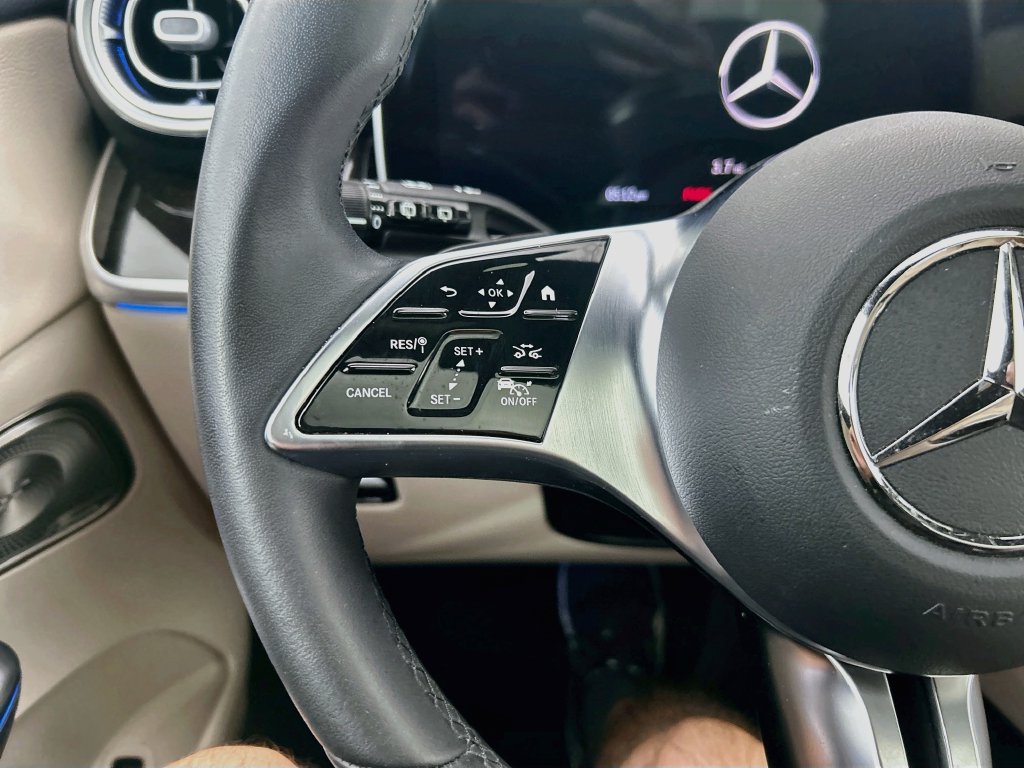 Certified 2026 Mercedes-Benz GLC 300 image 11