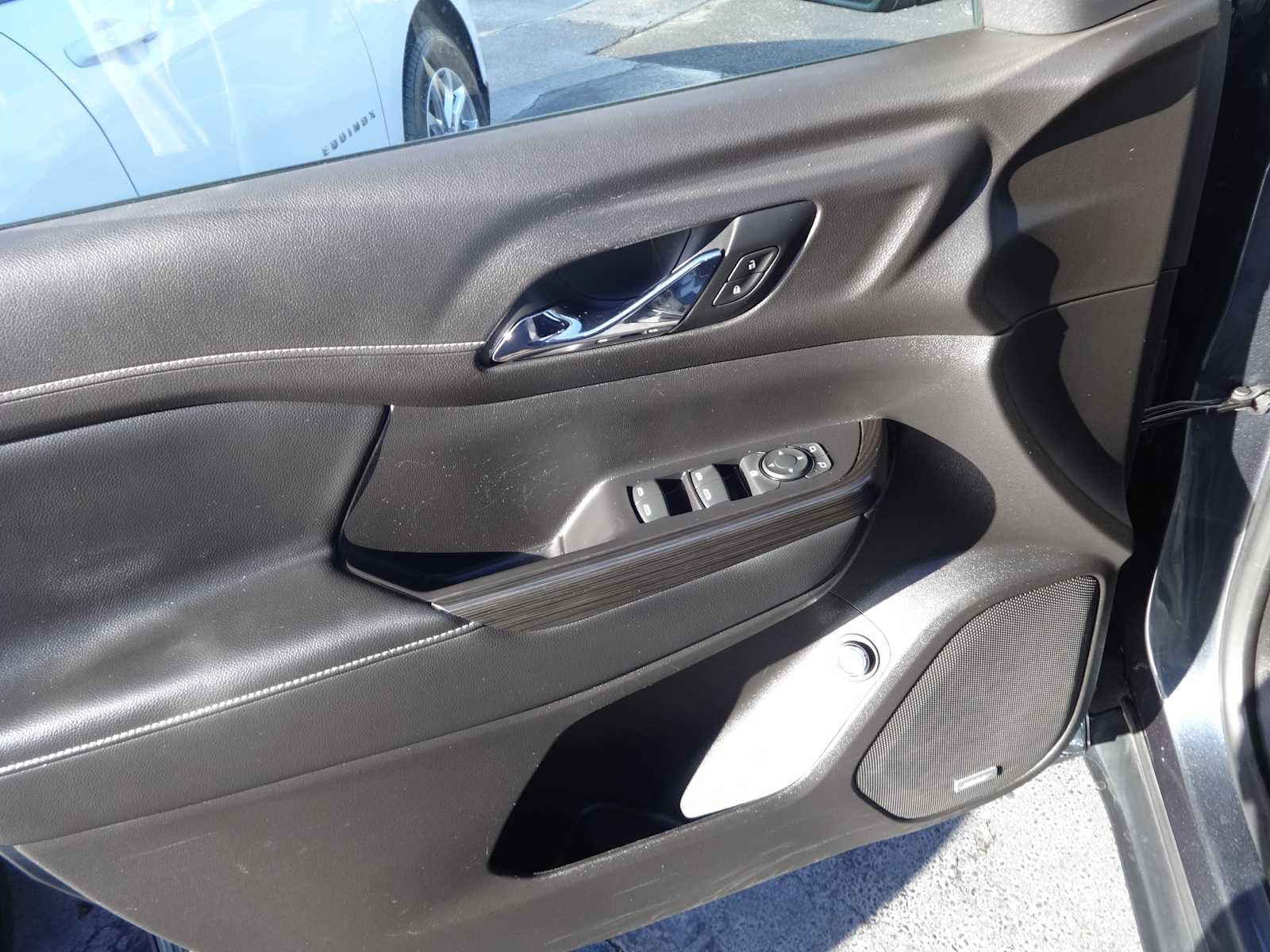 Used 2019 GMC Acadia SLT image 11