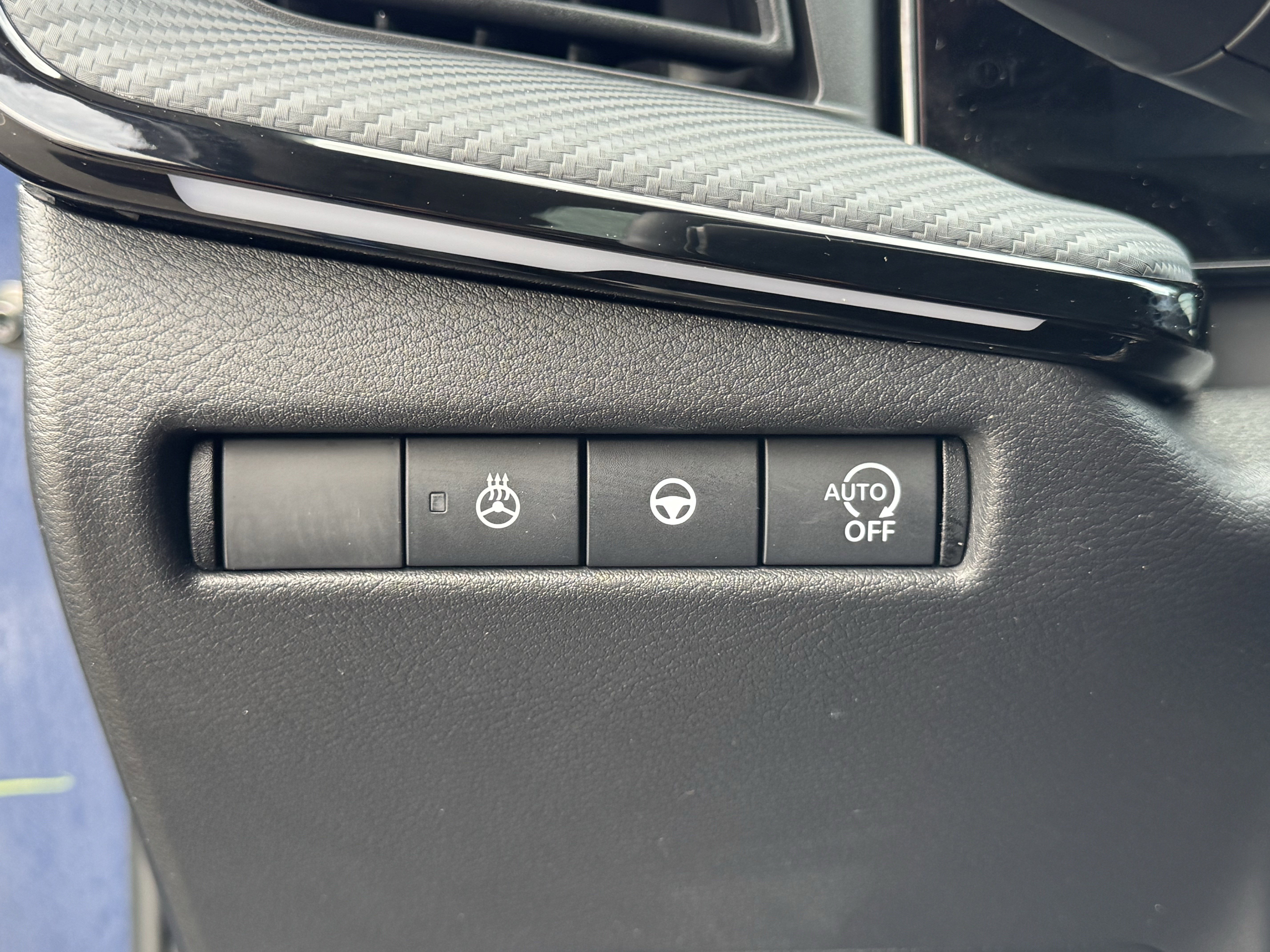 Certified 2025 Nissan Kicks SR w/ SR Premium Package image 25