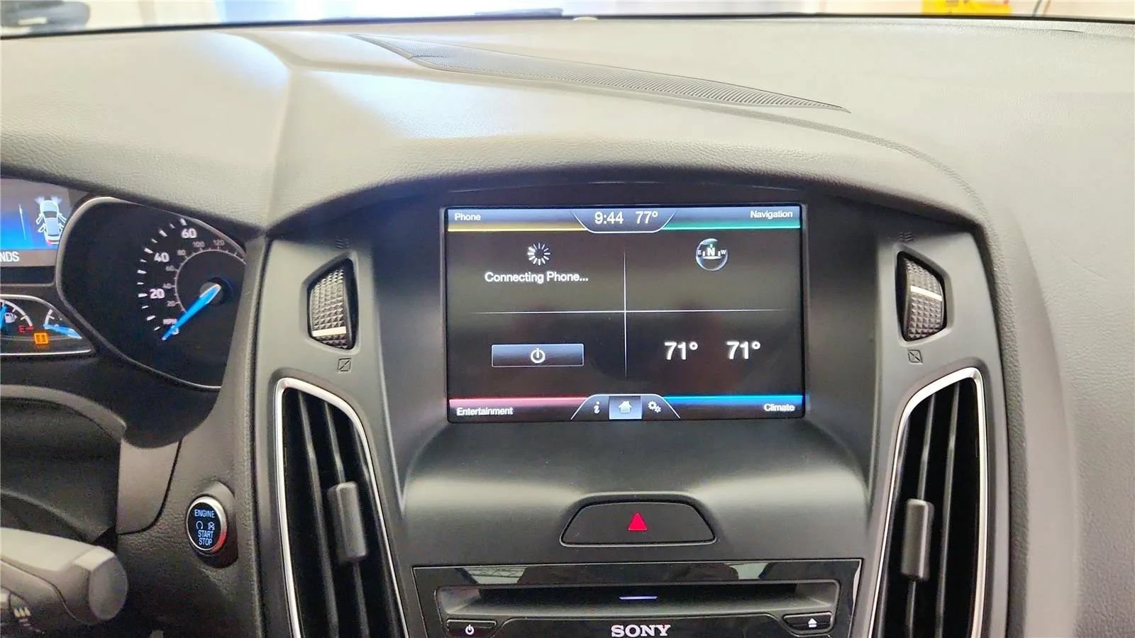 Used 2015 Ford Focus Titanium FWD image 24