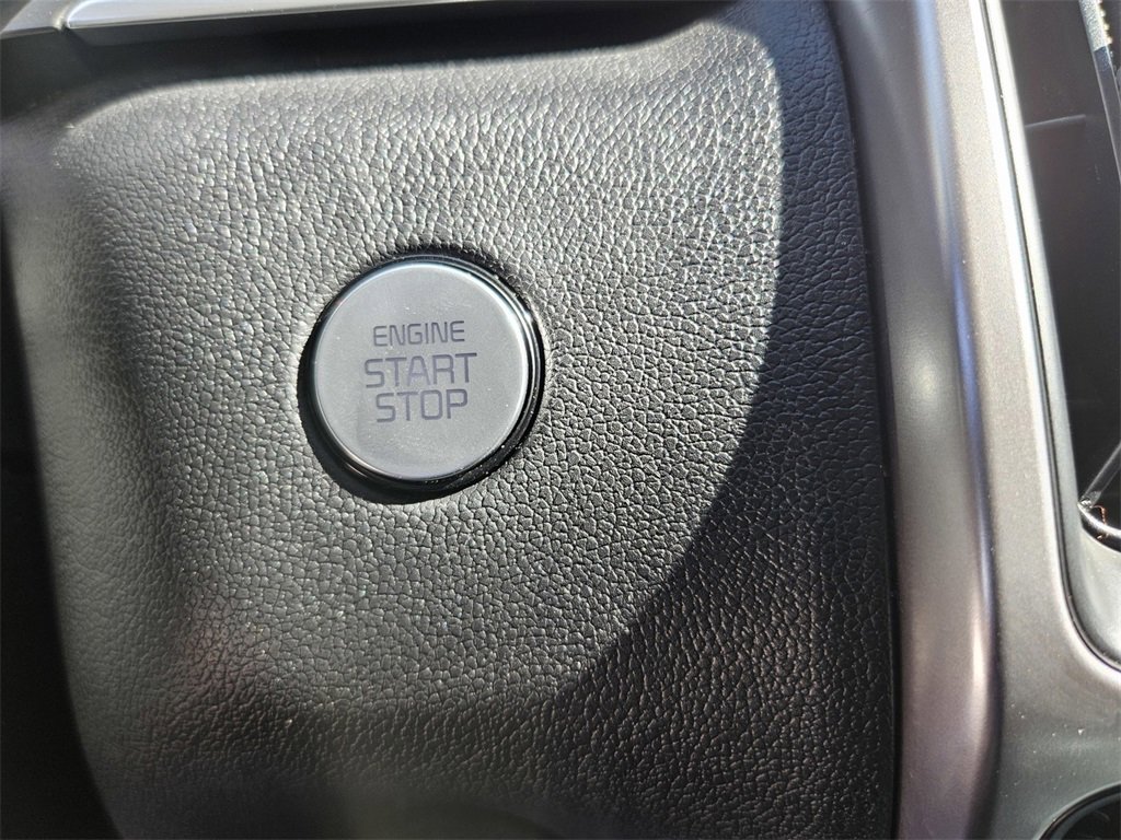 Used 2022 Kia Sorento S image 17