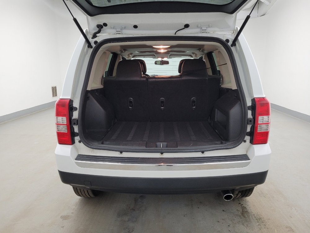 Used 2016 Jeep Patriot High Altitude image 29