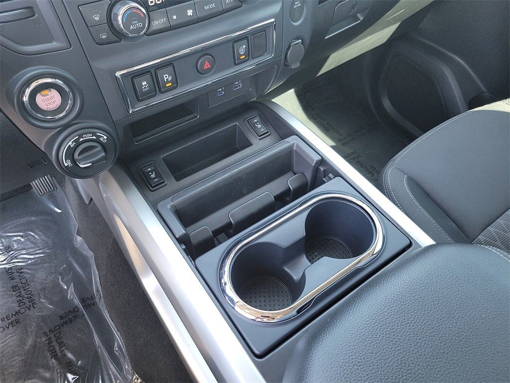 Certified 2024 Nissan Titan SV image 23
