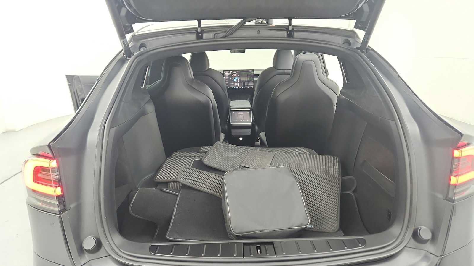 Used 2022 Tesla Model X AWD/4WD image 25