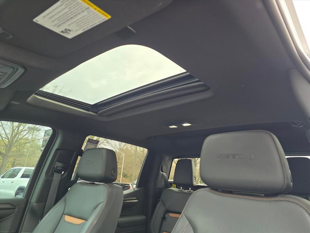 Certified 2022 GMC Sierra 1500 AT4 w/ AT4 Premium Package image 12