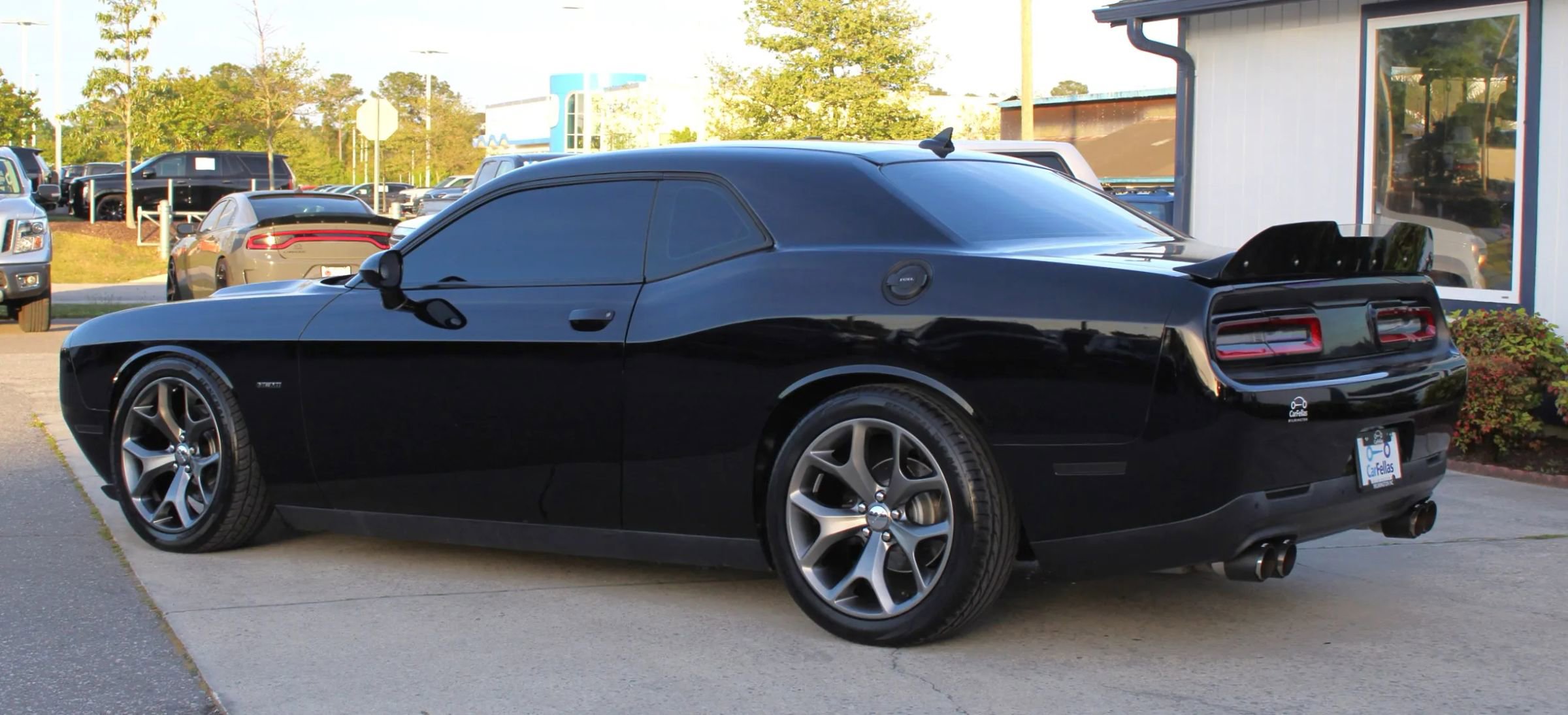 Used 2015 Dodge Challenger R/T Plus RWD image 3