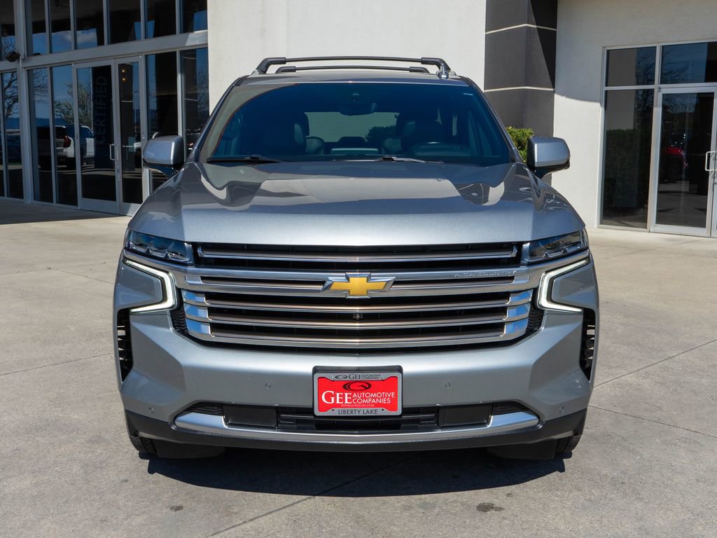Used 2024 Chevrolet Suburban High Country image 2