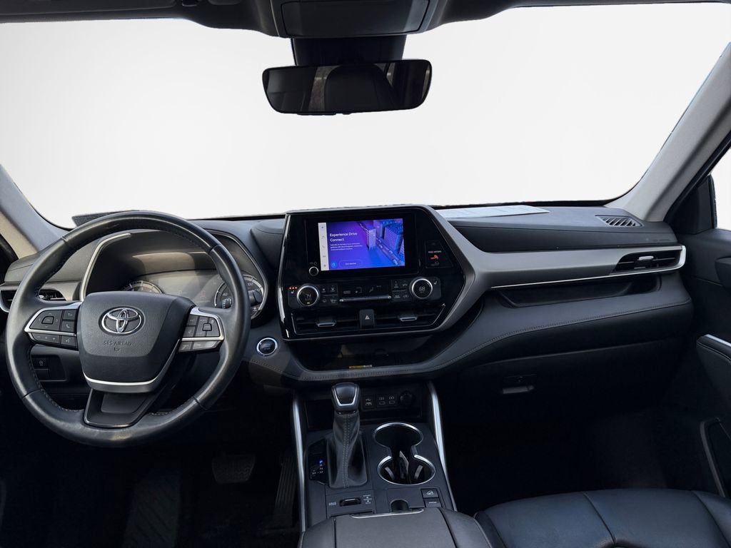 Used 2023 Toyota Highlander XLE image 21