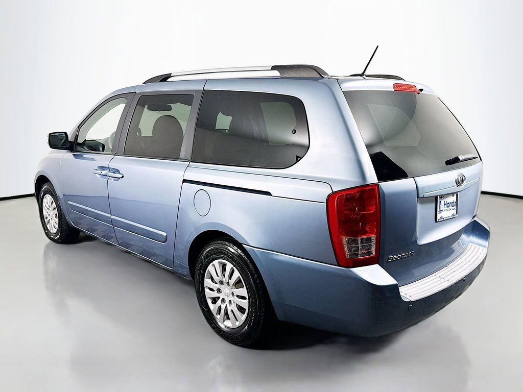Used 2011 Kia Sedona LX image 4