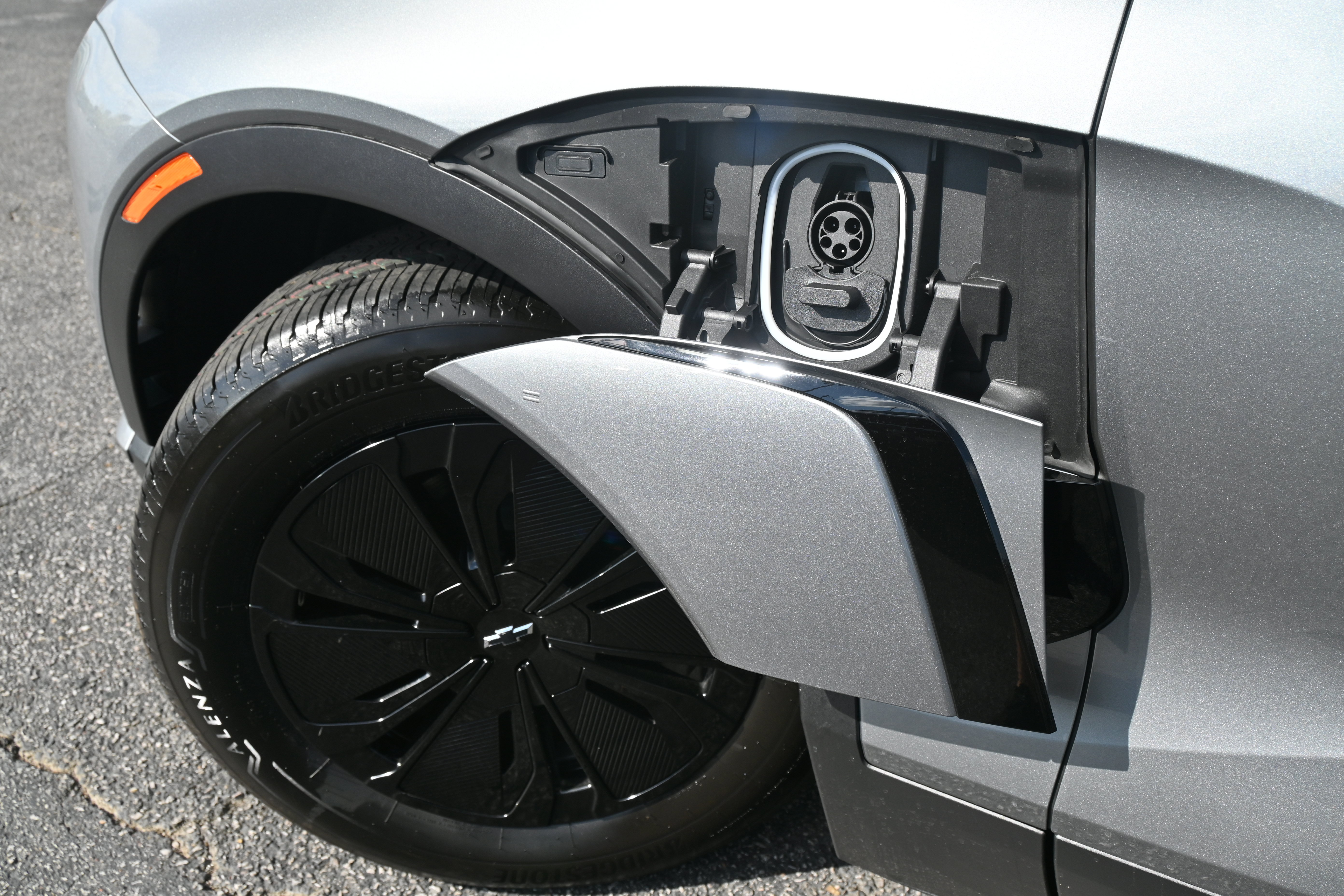 New 2026 Chevrolet Blazer EV LT FWD image 38