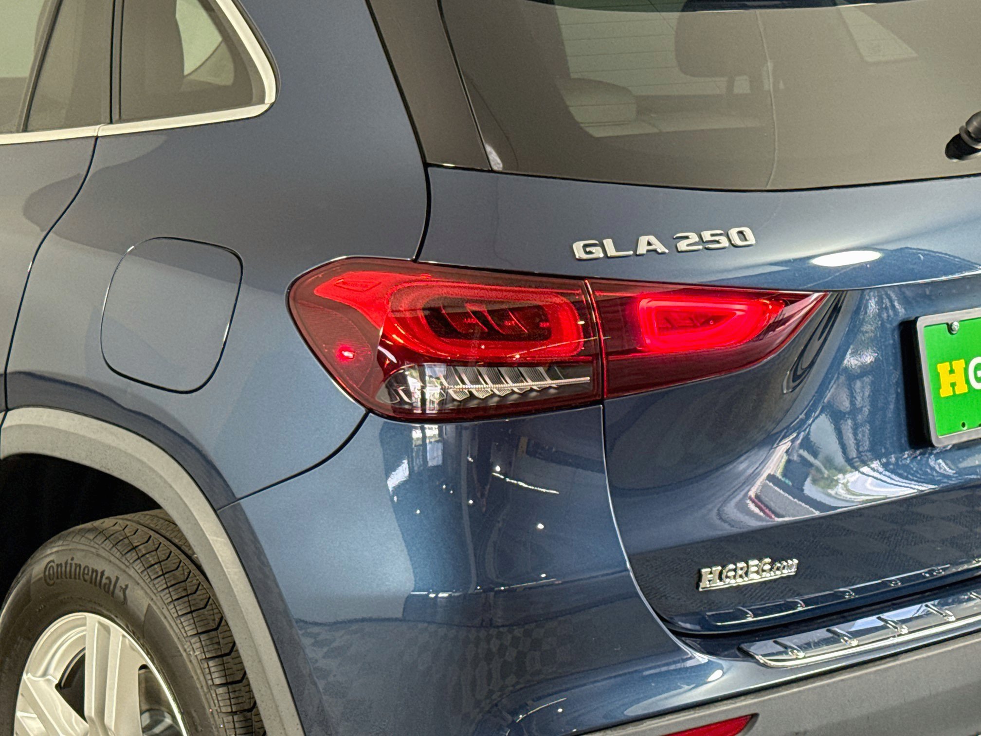 Used 2023 Mercedes-Benz GLA 250 4MATIC w/ Premium Package image 36