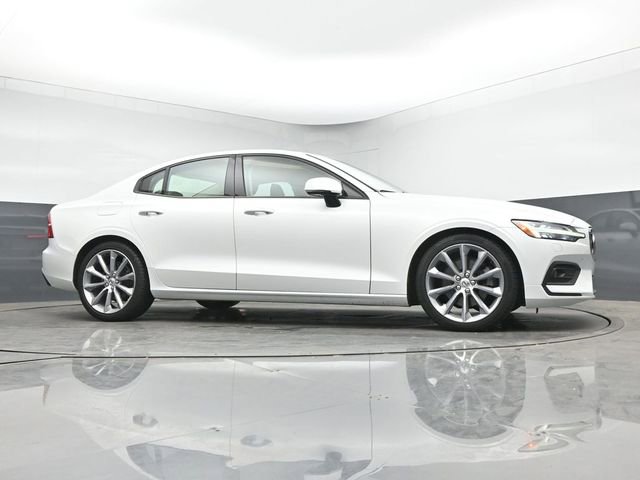 Used 2020 Volvo S60 T5 Momentum FWD image 14