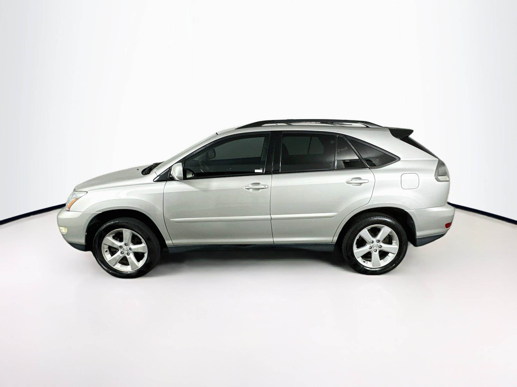 Used 2005 Lexus RX 330 FWD image 4