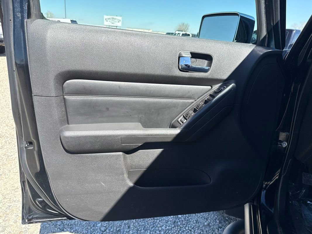 Used 2010 HUMMER H3 Alpha AWD/4WD image 28