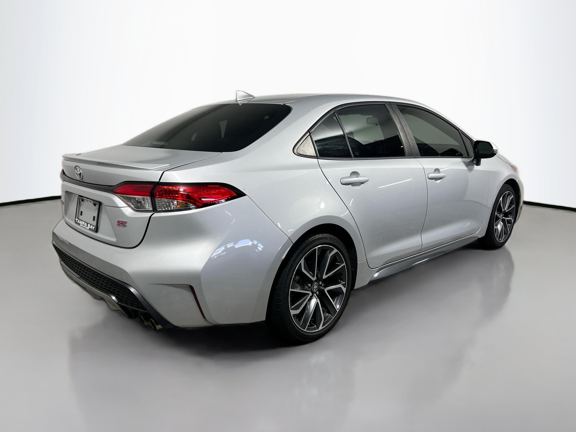 Used 2021 Toyota Corolla SE FWD image 4