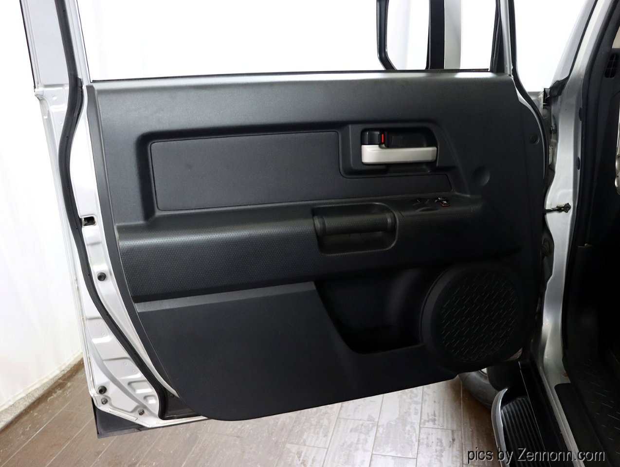 Used 2008 Toyota FJ Cruiser 4WD image 23