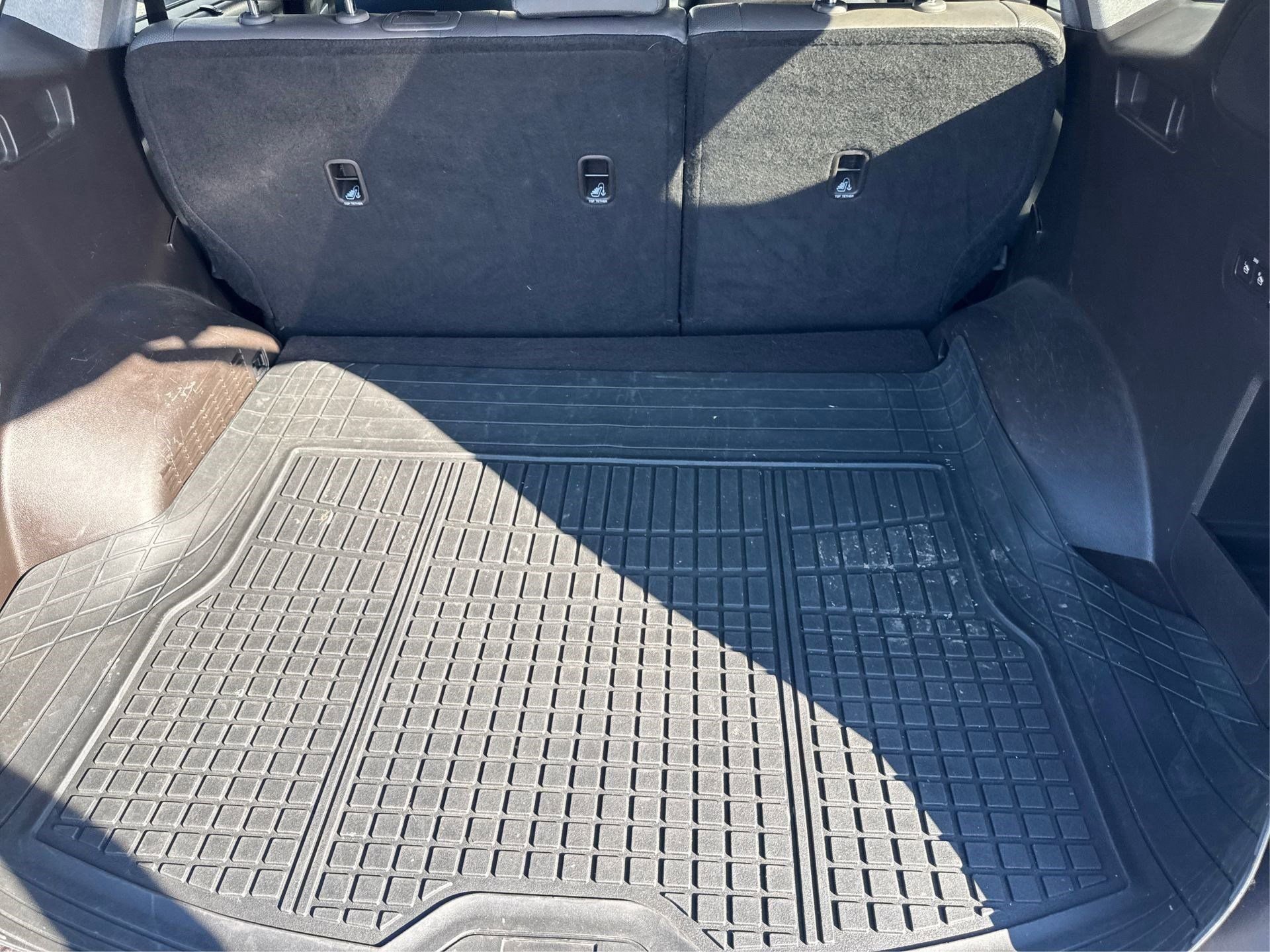 Used 2019 Hyundai Santa Fe AWD image 14