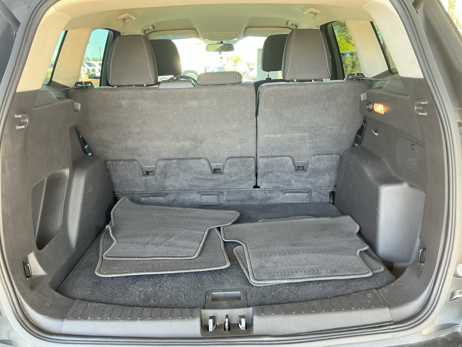 Used 2017 Ford Escape S FWD image 32