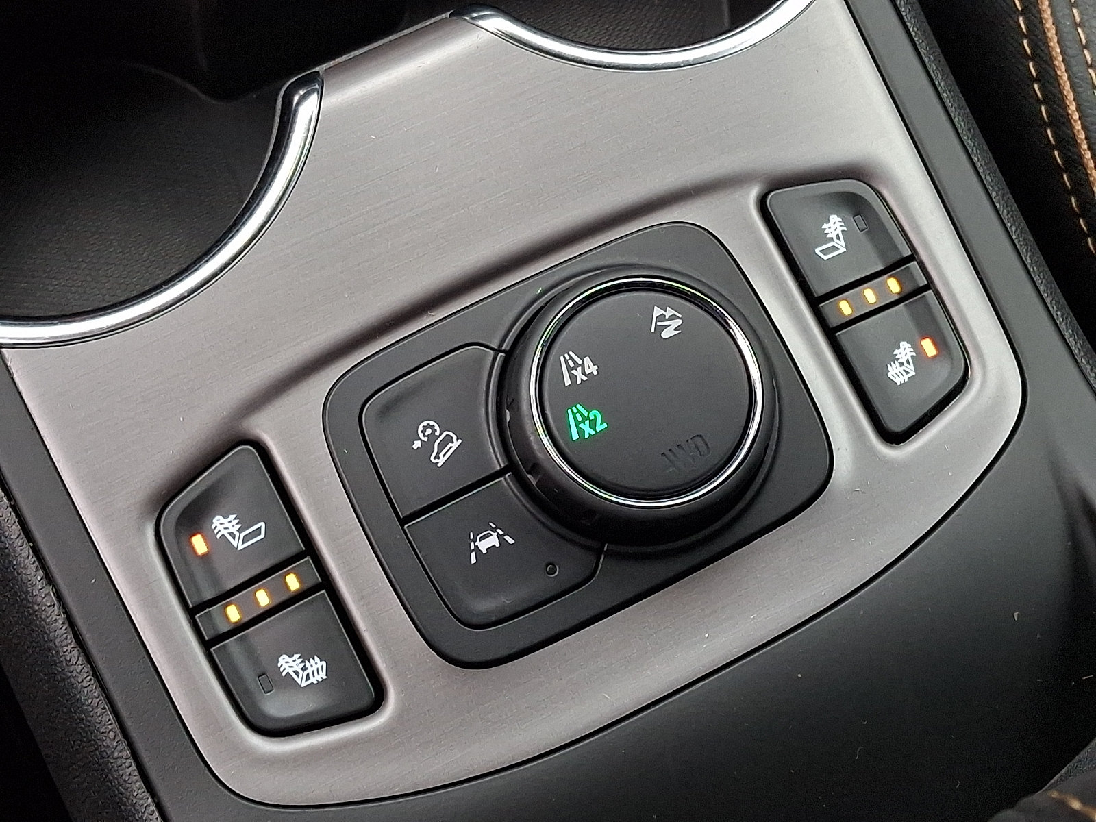 Certified 2022 GMC Terrain AT4 w/ LPO, Floor Liner Package AWD/4WD image 26