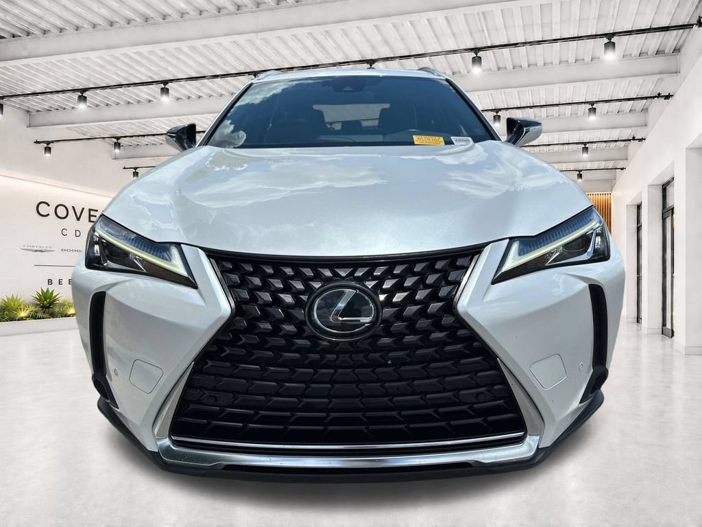 Used 2021 Lexus UX 200 w/ Accessory Package (Z2) FWD video 3