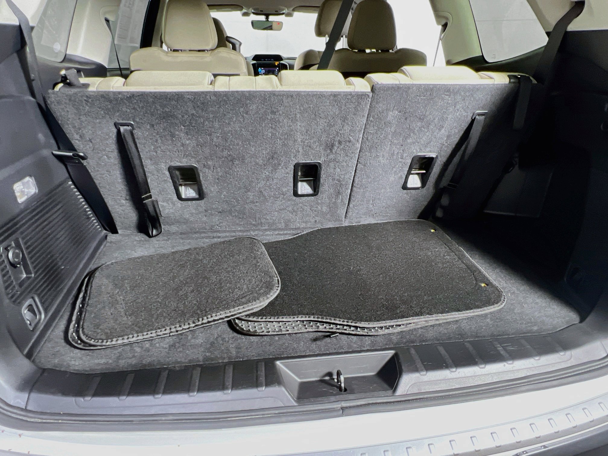 Used 2021 Subaru Ascent Premium w/ Convenience Package image 24