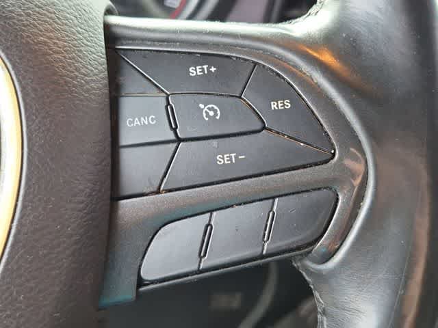 Certified 2018 Dodge Challenger SXT RWD image 22