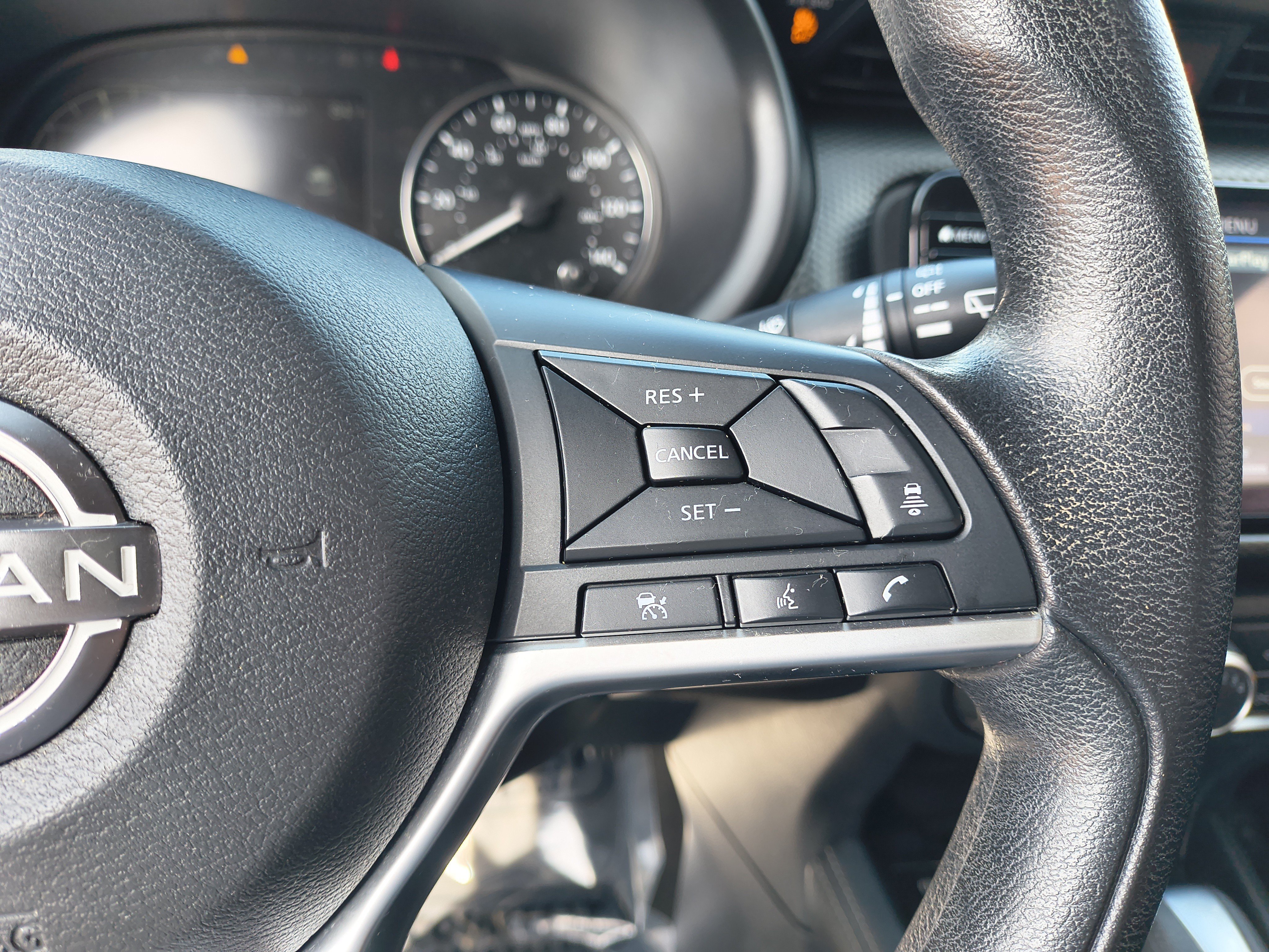 Certified 2023 Nissan Kicks SV FWD image 31