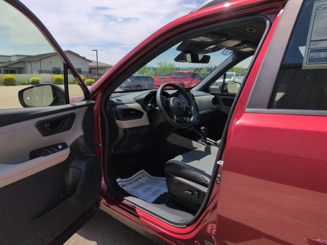 Used 2025 Subaru Forester Premium w/ Convenience Package #1 AWD/4WD image 9