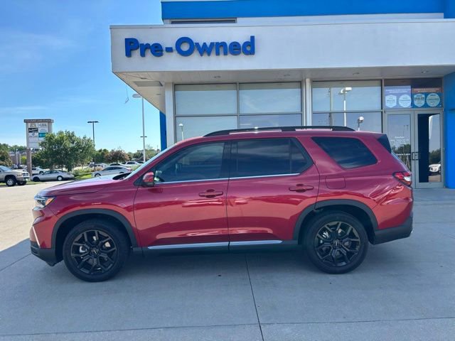Used 2025 Honda Pilot Touring image 8