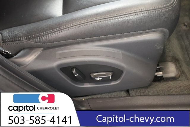 Used 2017 Volvo V60 T5 Premier w/ Convenience Package FWD image 28