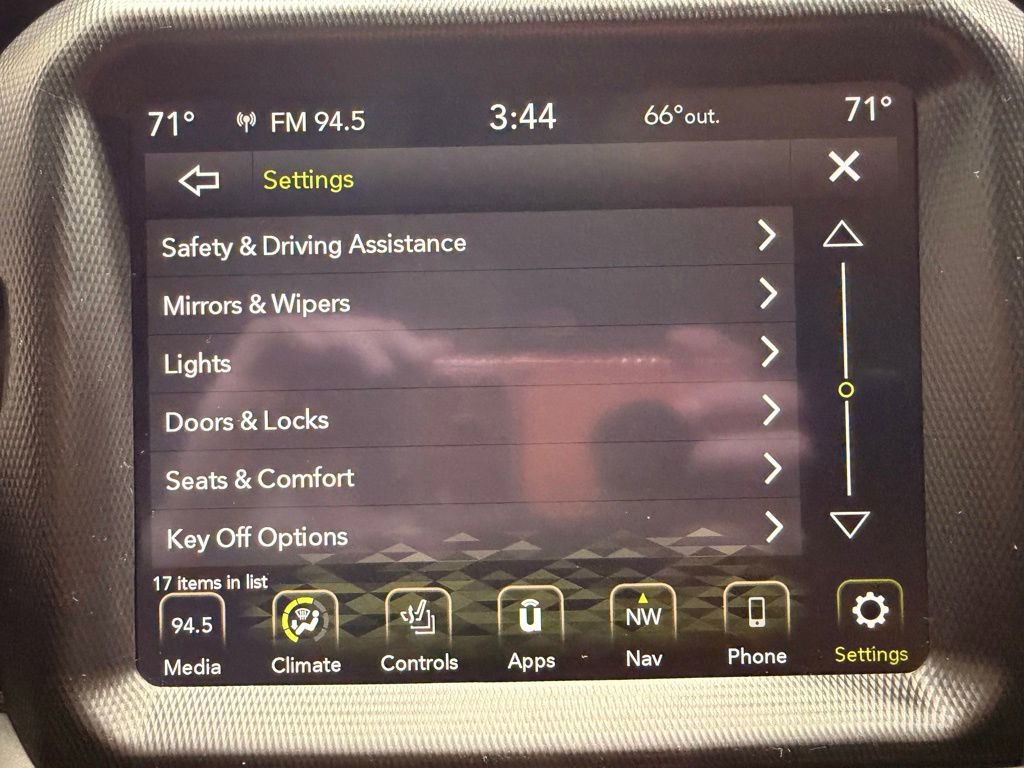 Used 2023 Jeep Wrangler Unlimited Sahara image 47