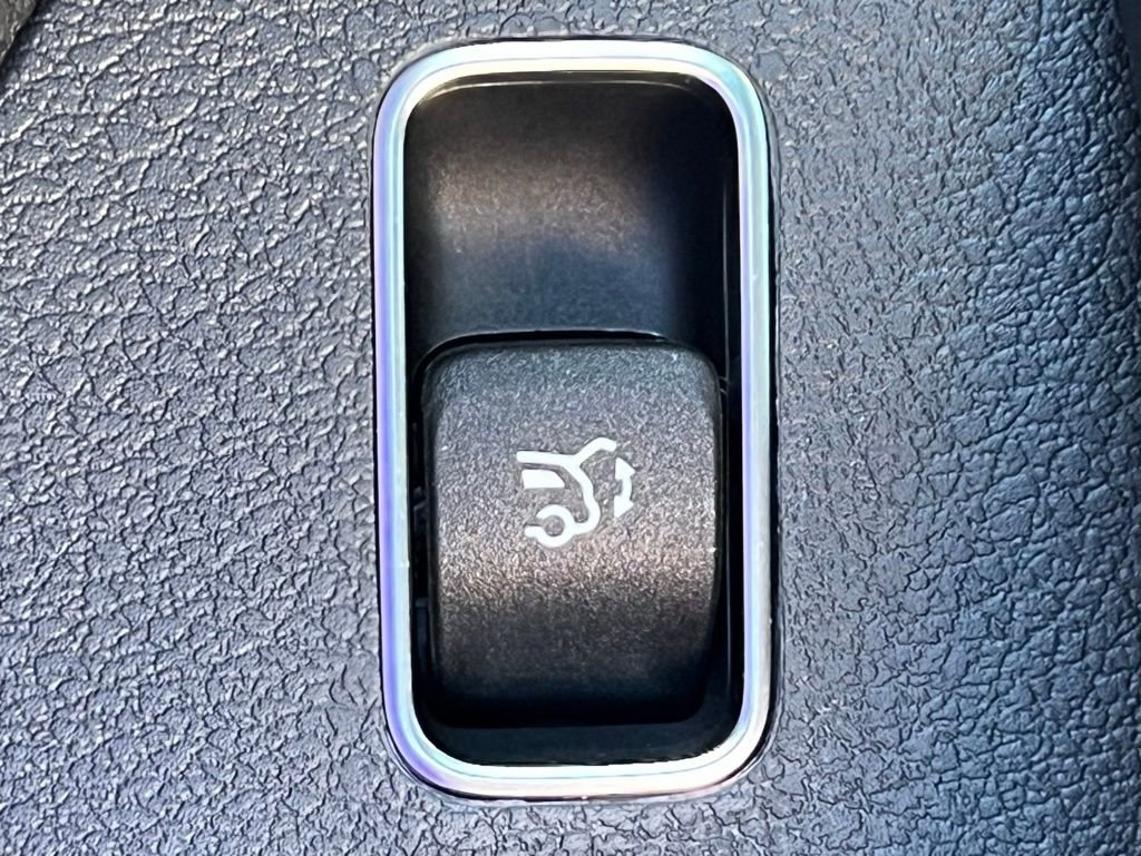 Certified 2025 Mercedes-Benz GLE 450 4MATIC Coupe image 39