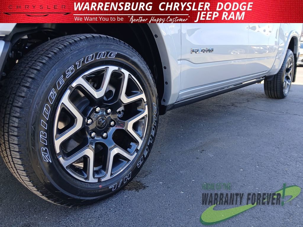 New 2026 RAM 1500 Laramie AWD/4WD image 32